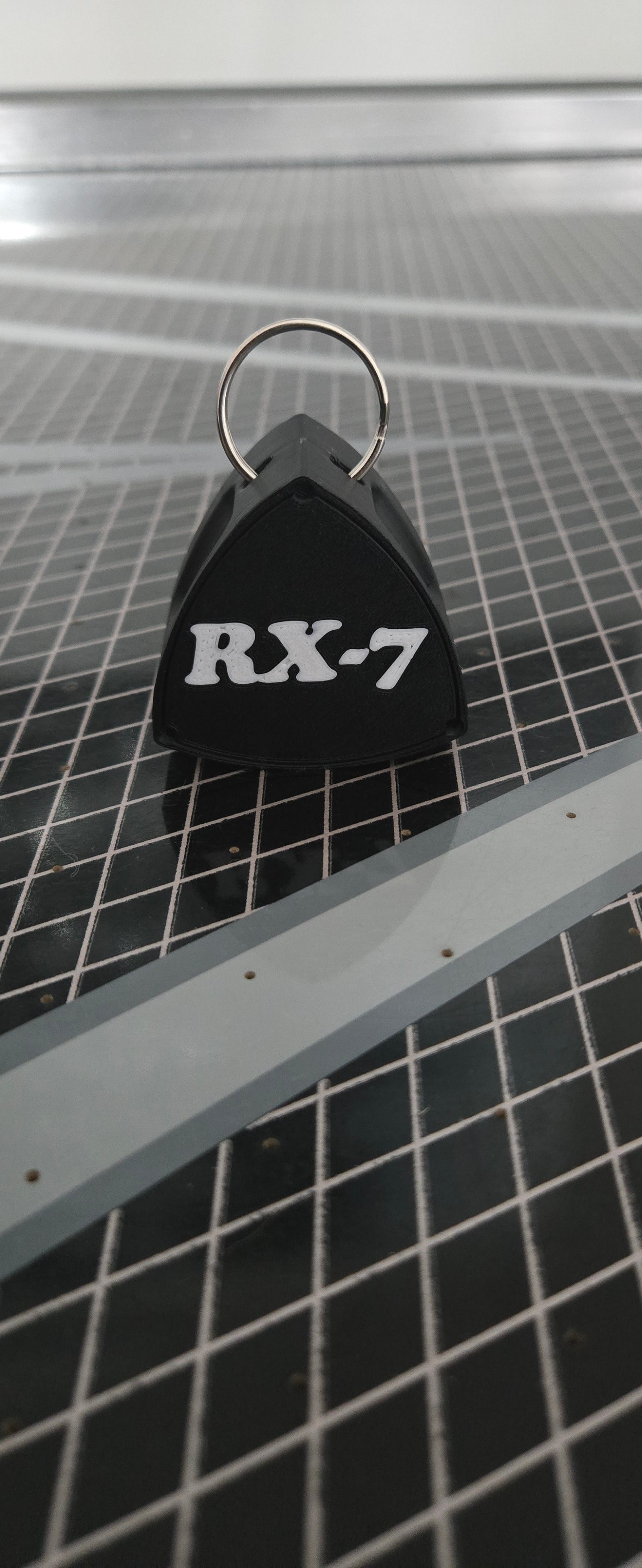Rotor shape Keychain with clicker – JDL Manufacturing